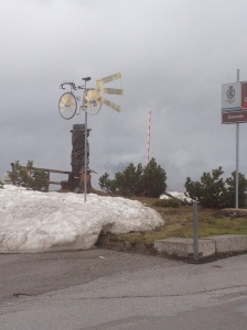 Top of the Passo Giau: strange bike. More like the Passo Ow. 9.1% average, it is alleged. 